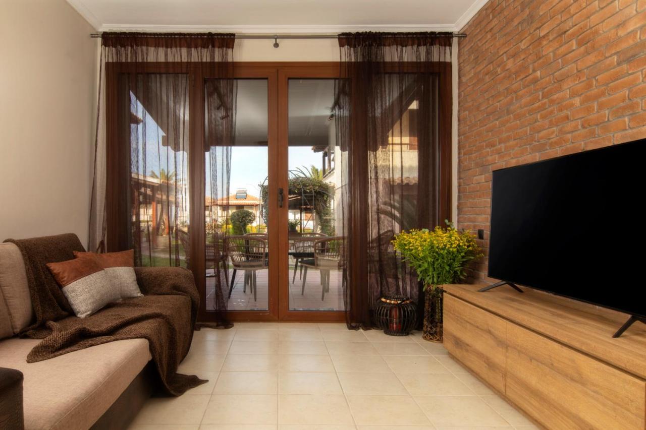 Porto Thea Alexandra Shared Pool Villa, Afytos Ngoại thất bức ảnh